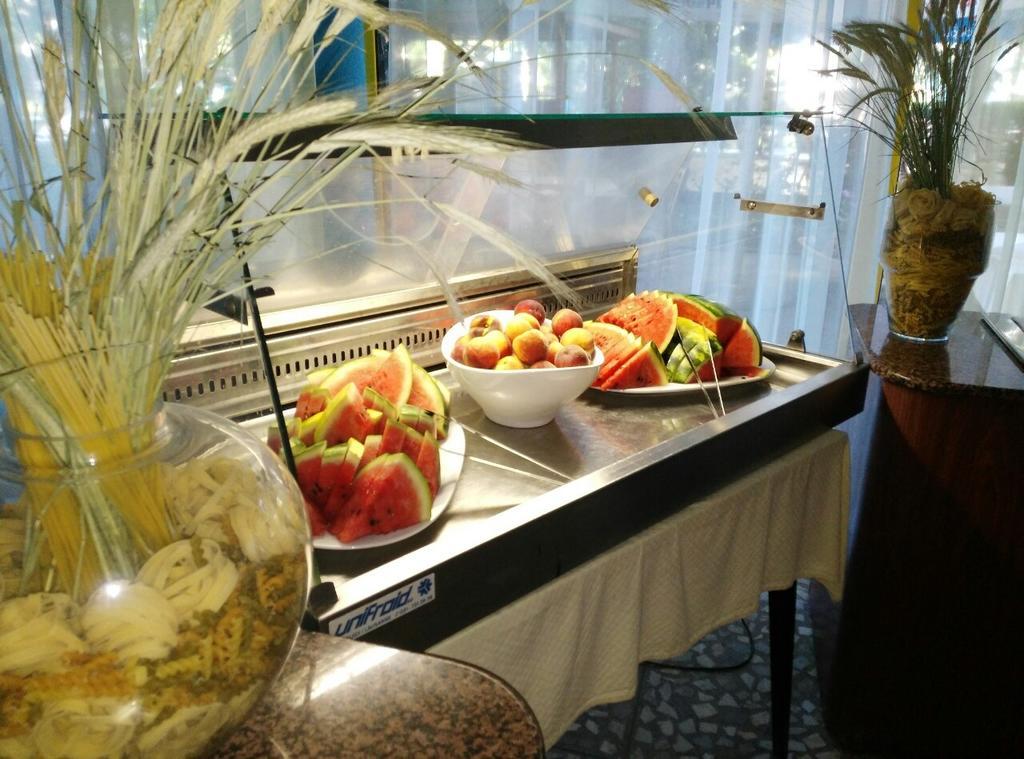 Diana Hotel Golden Sands Eksteriør billede